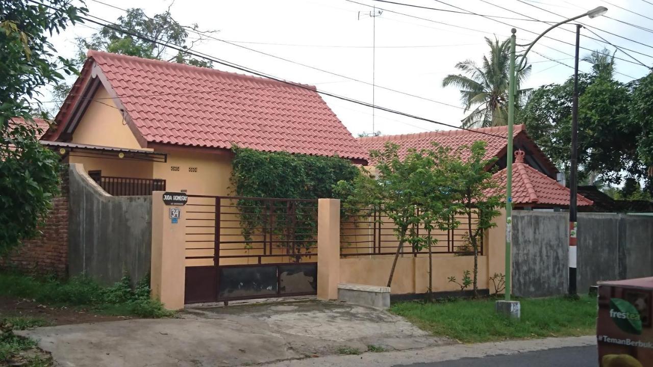 Juda Homestay Banyuwangi  Exterior photo