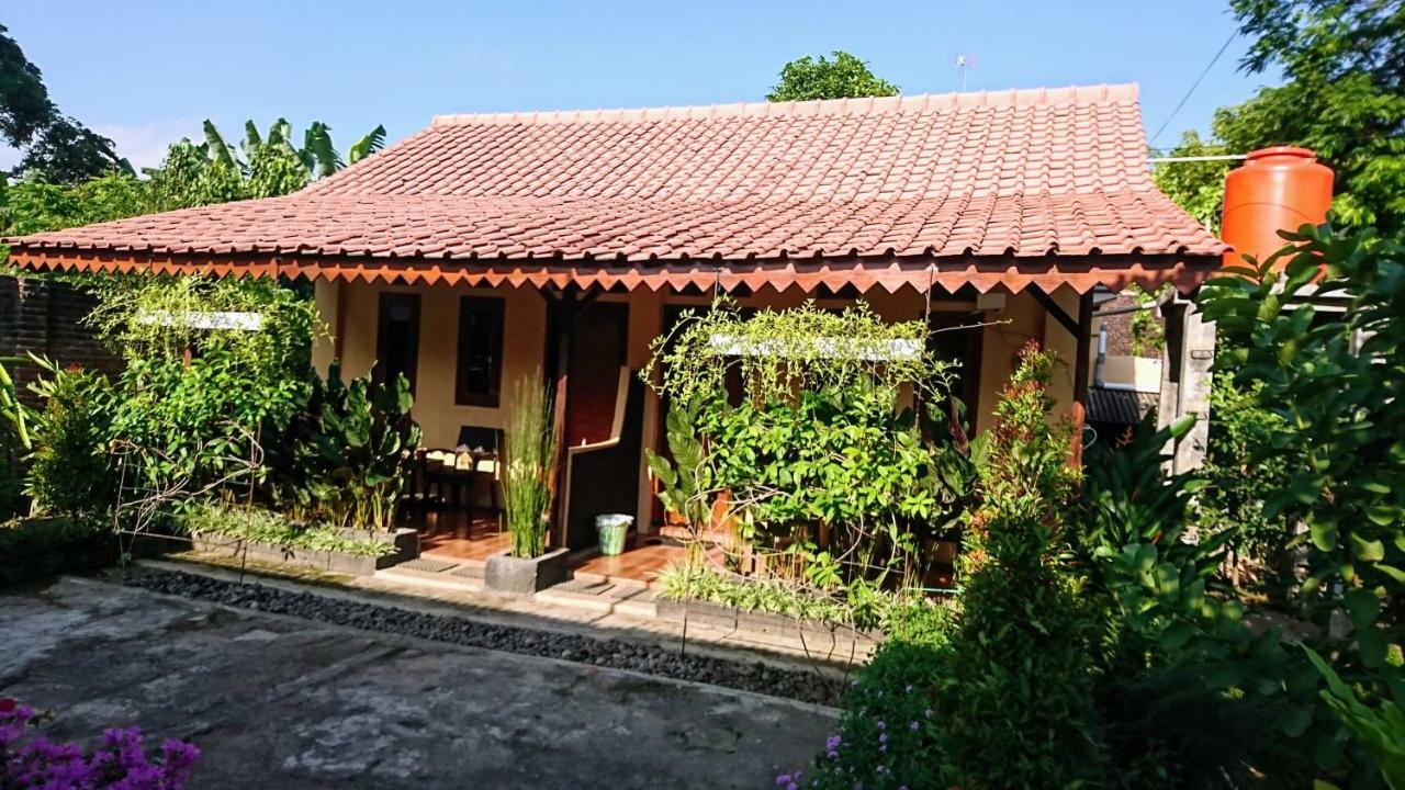 Juda Homestay Banyuwangi  Exterior photo